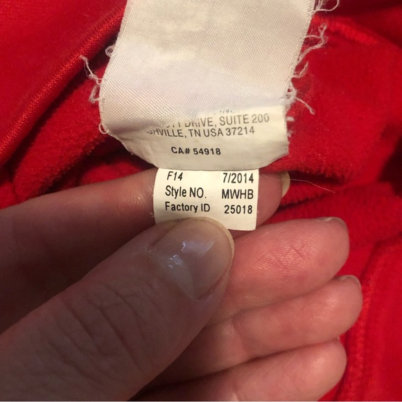 Chicago Bulls Official Hoodie - Nice logo and black contrast in hoodie - Picture 11 of 11